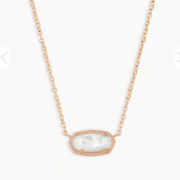 Kendra Scott Jewelry - Kendra Scott rose gold ivory pearl Elisa necklace